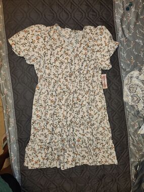 2x Women's Inspired Hearts White Floral Tiered Dress